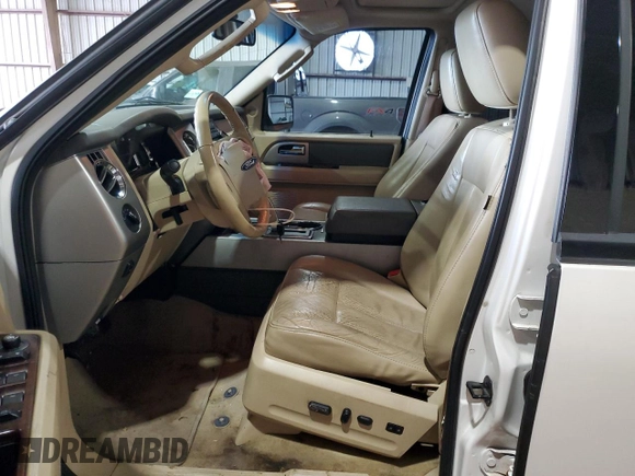 2013 Ford Expedition Max XLT with VIN 1FMJK1H5XDEF49021, listed as a Copart auction lot 42821485 with 124,870 mi miles and Clean title. Bid and sale history available at DreamBid. Image 7.
