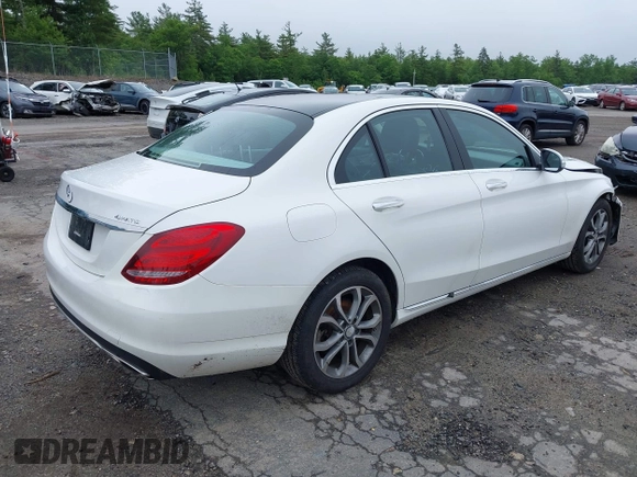 2016 Mercedes-Benz C 300 Luxury с VIN 55SWF4KB4GU108596, выставлен на аукционе IAAI как лот 42492677 с пробегом 93 115 миль миль и . История ставок и продаж доступна на DreamBid. Изображение 4.