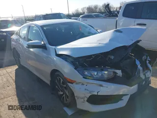 2018 Honda Civic EX с VIN 19XFC2F77JE019381, выставлен на аукционе IAAI как лот 41988759 с пробегом Не указан миль и . История ставок и продаж доступна на DreamBid. Изображение 1.
