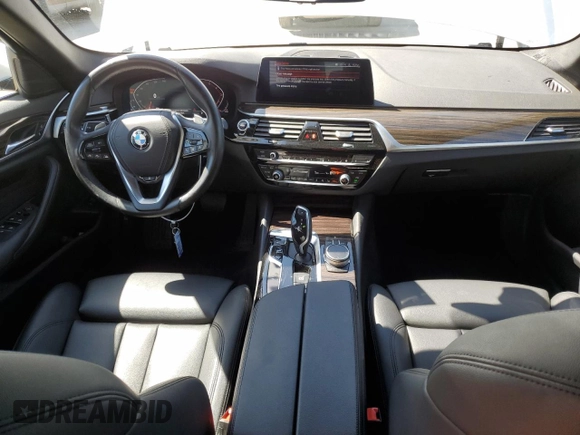 2020 BMW 5 Series 530i xDrive z VIN WBAJR7C08LCD67648, wystawiony jako Copart lot #51497075 z przebiegiem 64 346 mil mil oraz Szkoda całkowita • Salvage title. Historia ofert i sprzedaży dostępna na DreamBid. Obrazek 8.
