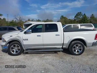 2017 Ram 1500 Laramie z VIN 1C6RR6NG9HS556255, wystawiony jako IAAI lot #41889626 z przebiegiem 90 141 mil mil oraz . Historia ofert i sprzedaży dostępna na DreamBid. Obrazek 14.