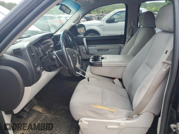 2010 Chevrolet Silverado 1500 LT with VIN 3GCRCSEA1AG152913, listed as a Copart auction lot 55989695 with 197,656 mi miles and Clean Title. Bid and sale history available at DreamBid. Image 7.