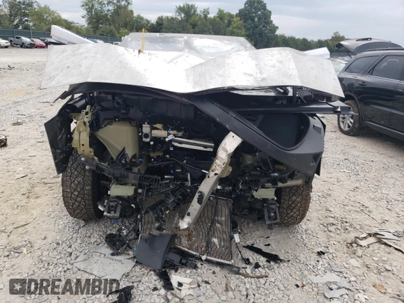 2024 Tesla Cybertruck z VIN 7G2CEHED6RA008072, wystawiony jako Copart lot #70886484 z przebiegiem 11 268 mil mil oraz Szkody całkowita. Historia ofert i sprzedaży dostępna na DreamBid. Obrazek 5.