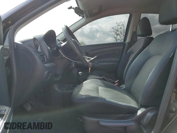 2012 Nissan Versa SV z VIN 3N1CN7AP0CL913015, wystawiony jako Copart lot #50840215 z przebiegiem 105 634 mil mil oraz Szkoda całkowita • Salvage title. Historia ofert i sprzedaży dostępna na DreamBid. Obrazek 7.