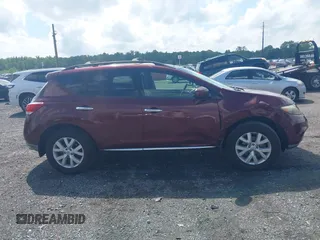 2011 Nissan Murano SL z VIN JN8AZ1MW7BW183853, wystawiony jako IAAI lot #42266430 z przebiegiem 154 525 mil mil oraz . Historia ofert i sprzedaży dostępna na DreamBid. Obrazek 13.