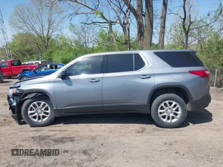 2020 Chevrolet Traverse LS with VIN 1GNERFKW0LJ262283, listed as a IAAI auction lot 42106293 with 52,934 mi miles and . Bid and sale history available at DreamBid. Image 15.