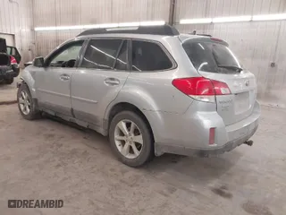 2013 Subaru Outback 2.5i Limited with VIN 4S4BRCKC4D3258819, listed as a IAAI auction lot 41367829 with 205,895 mi miles. Bid and sale history available at carsss.com. Image 3.