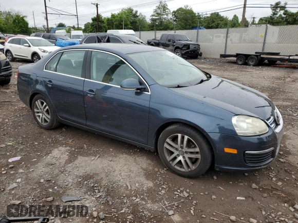 2005 Volkswagen Jetta 2.5L с VIN 3VWDF71K65M607420, выставлен на аукционе Copart как лот 59906585 с пробегом 136 949 миль миль и Списание • Salvage title. История ставок и продаж доступна на DreamBid. Изображение 4.
