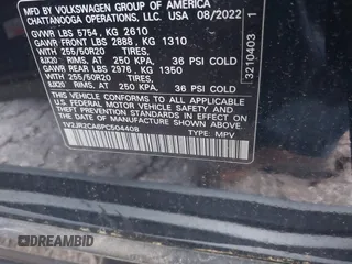 2023 Volkswagen Atlas SE z VIN 1V2JR2CA6PC504408, wystawiony jako IAAI lot #41475520 z przebiegiem 45 932 mil mil oraz . Historia ofert i sprzedaży dostępna na DreamBid. Obrazek 9.