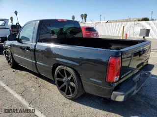 2000 Chevrolet Silverado 1500 with VIN 1GCEC14V4YZ296866, listed as a Copart auction lot 49343345 with 0 mi miles and Salvage Title. Bid and sale history available at carsss.com. Image 2.