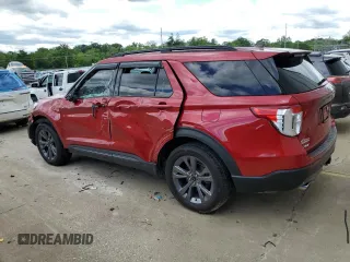 2022 Ford Explorer XLT z VIN 1FMSK8DHXNGA46673, wystawiony jako Copart lot #56525165 z przebiegiem 83 017 mil mil oraz Szkoda całkowita • Salvage title. Historia ofert i sprzedaży dostępna na DreamBid. Obrazek 2.