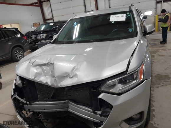 2020 Chevrolet Traverse LT Cloth with VIN 1GNEVGKWXLJ251423, listed as a IAAI auction lot 41650180 with 28,815 mi miles. Bid and sale history available at carsss.com. Image 12.