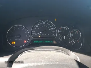 2007 Saab 9-7X I6 z VIN 5S3ET13S672803226, wystawiony jako Copart lot #76418264 z przebiegiem 178 359 mil mil oraz Szkoda całkowita • Salvage title. Historia ofert i sprzedaży dostępna na DreamBid. Obrazek 9.