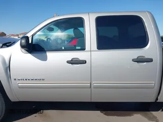 2009 Chevrolet Silverado 1500 LT with VIN 3GCEC23019G120466, listed as a IAAI auction lot 41754684 with 119,330 mi miles. Bid and sale history available at carsss.com. Image 15.