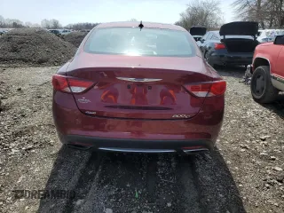 2015 Chrysler 200 C z VIN 1C3CCCEGXFN610676, wystawiony jako Copart lot #50576045 z przebiegiem 183 912 mil mil oraz Tytuł czysty. Historia ofert i sprzedaży dostępna na DreamBid. Obrazek 6.