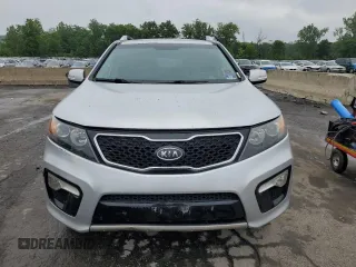 2013 Kia Sorento SX with VIN 5XYKWDA27DG364852, listed as a Copart auction lot 60194635 with 146,829 mi miles and Salvage title. Bid and sale history available at DreamBid. Image 5.