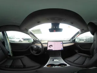 2022 Tesla Model Y Long Range z VIN 7SAYGDEE4NF315356, wystawiony jako IAAI lot #41571151 z przebiegiem 1 056 mil mil oraz . Historia ofert i sprzedaży dostępna na DreamBid. Obrazek 21.