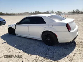 2019 Chrysler 300 with VIN 2C3CCABG2KH516643, listed as a Copart auction lot 47415405 with 110,591 mi miles and Salvage Title. Bid and sale history available at carsss.com. Image 2.