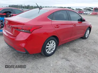 2019 Hyundai Accent SE with VIN 3KPC24A35KE065900, listed as a IAAI auction lot 41409803 with 33,917 mi miles. Bid and sale history available at carsss.com. Image 4.