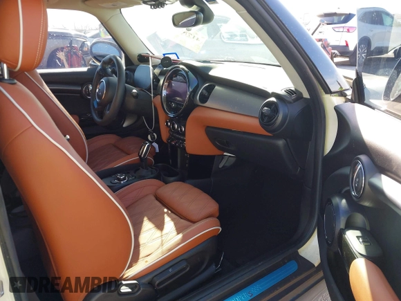 2022 MINI Hardtop Cooper S with VIN WMW53DH08N2P99141, listed as a IAAI auction lot 41788393 with 27,760 mi miles and . Bid and sale history available at DreamBid. Image 5.