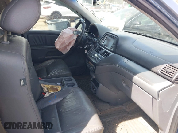 2007 Honda Odyssey EX-L with VIN 5FNRL38747B105430, listed as a IAAI auction lot 41841005 with 286,605 mi miles. Bid and sale history available at carsss.com. Image 5.