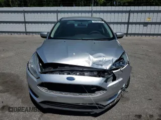2018 Ford Focus SE with VIN 1FADP3FE0JL202442, listed as a Copart auction lot 53468725 with 106,119 mi miles and Salvage title. Bid and sale history available at DreamBid. Image 5.
