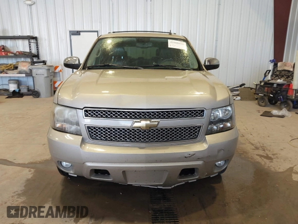 2009 Chevrolet Suburban LTZ с VIN 1GNFC36099R156290, выставлен на аукционе IAAI как лот 42508426 с пробегом 197 821 миль миль и . История ставок и продаж доступна на DreamBid. Изображение 12.