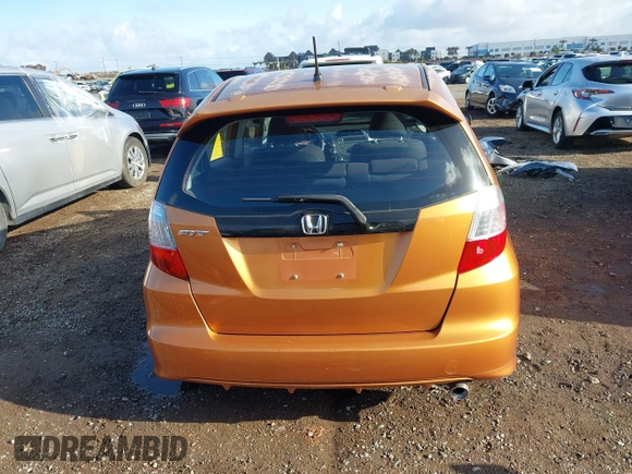 2011 Honda Fit Sport with VIN JHMGE8H57BS006558, listed as a IAAI auction lot 41907022 with 73,328 mi miles and . Bid and sale history available at DreamBid. Image 17.