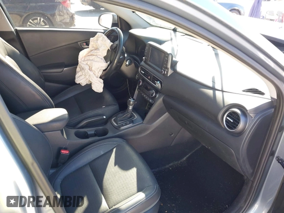 2019 Hyundai Kona Limited with VIN KM8K33A58KU340225, listed as a IAAI auction lot 41790438 with 53,965 mi miles. Bid and sale history available at carsss.com. Image 5.