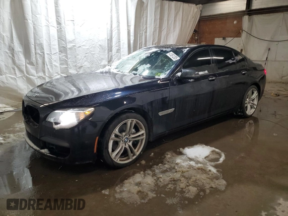 2013 BMW 7 Series 740i with VIN WBAYA6C5XDC995236, listed as a Copart auction lot 41581205 with 121,388 mi miles and Salvage Title. Bid and sale history available at carsss.com. Image 1.