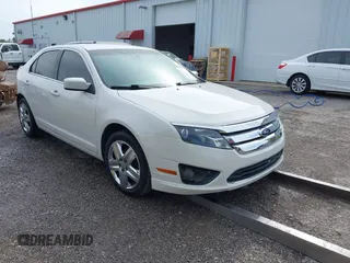 2011 Ford Fusion SE with VIN 3FAHP0HG3BR140455, listed as a IAAI auction lot 42020910 with 90,916 mi miles. Bid and sale history available at carsss.com. Image 1.