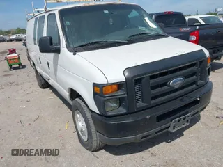 2008 Ford Econoline Cargo Commercial with VIN 1FTNE14W08DA36965, listed as a IAAI auction lot 42061503 with 261,416 mi miles. Bid and sale history available at carsss.com. Image 1.