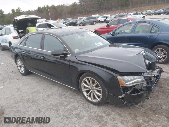 2011 Audi A8 z VIN WAURVAFDXBN026102, wystawiony jako IAAI lot #39096660 z przebiegiem 151 060 mil mil oraz . Historia ofert i sprzedaży dostępna na DreamBid. Obrazek 1.