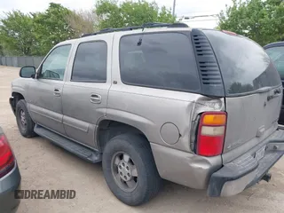 2001 Chevrolet Tahoe LS with VIN 1GNEK13T11R163918, listed as a IAAI auction lot 41886220 with 271,688 mi miles. Bid and sale history available at carsss.com. Image 3.