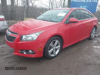 2014 Chevrolet Cruze 2LT z VIN 1G1PE5SB3E7278295, wystawiony jako IAAI lot #41517451 z przebiegiem 95 085 mil mil oraz . Historia ofert i sprzedaży dostępna na DreamBid. Obrazek 6.
