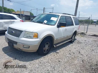 2005 Ford Expedition Eddie Bauer with VIN 1FMPU17575LA42239, listed as a IAAI auction lot 42696901 with 117,807 mi miles and . Bid and sale history available at DreamBid. Image 2.