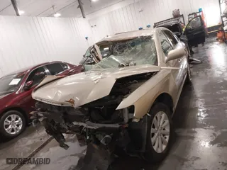 2009 Hyundai Azera GLS with VIN KMHFC46D39A360840, listed as a IAAI auction lot 41441715 with 59,991 mi miles. Bid and sale history available at carsss.com. Image 13.