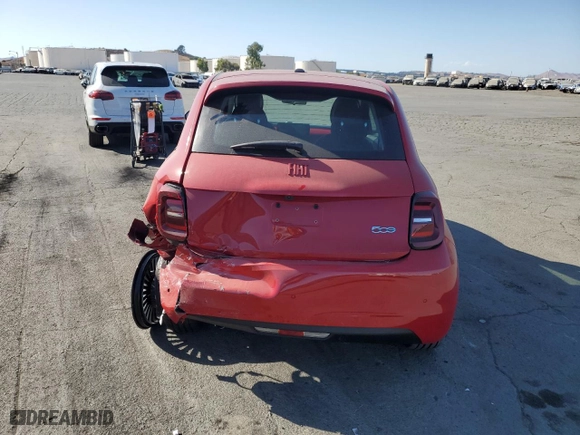 2024 FIAT 500e INSPI(RED) with VIN ZFAFFAA4XRX205823, listed as a Copart auction lot 75035344 with 2,897 mi miles and Salvage Title. Bid and sale history available at carsss.com. Image 6.