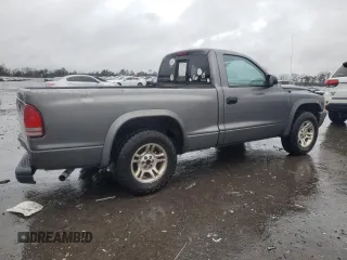 2004 Dodge Dakota with VIN 1D7FL16K34S554343, listed as a Copart auction lot 84607944 with 352,061 mi miles and Salvage Title. Bid and sale history available at carsss.com. Image 3.