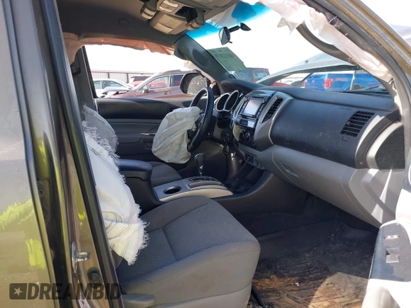 2015 Toyota Tacoma with VIN 5TFLU4ENXFX139145, listed as a IAAI auction lot 41822079 with 146,842 mi miles. Bid and sale history available at carsss.com. Image 5.