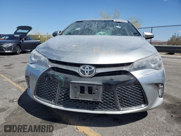 2017 Toyota Camry XLE z VIN 4T1BF1FK6HU735894, wystawiony jako Copart lot #54791645 z przebiegiem 81 872 mil mil oraz Szkoda całkowita • Salvage title. Historia ofert i sprzedaży dostępna na DreamBid. Obrazek 5.