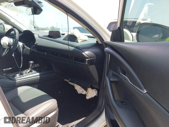 2021 Mazda CX-30 Select with VIN 3MVDMBBL9MM313039, listed as a IAAI auction lot 42575424 with 21,083 mi miles and . Bid and sale history available at DreamBid. Image 5.