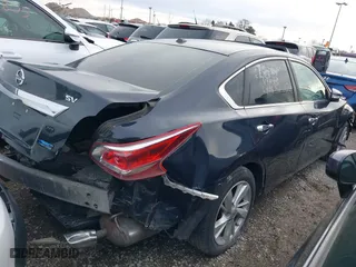 2013 Nissan Altima 2.5 S with VIN 1N4AL3AP4DN502839, listed as a IAAI auction lot 38739287 with 135,951 mi miles. Bid and sale history available at carsss.com. Image 4.