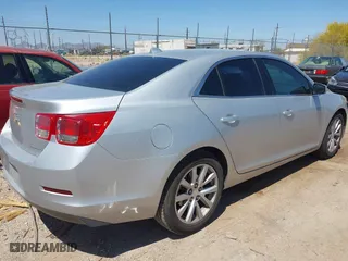2014 Chevrolet Malibu LT with VIN 1G11E5SL5EF229717, listed as a IAAI auction lot 42018251 with 203,663 mi miles. Bid and sale history available at carsss.com. Image 4.