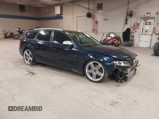 2010 Audi A4 Premium z VIN WAUSFAFL8AA037109, wystawiony jako IAAI lot #42221942 z przebiegiem 177 019 mil mil oraz . Historia ofert i sprzedaży dostępna na DreamBid. Obrazek 1.