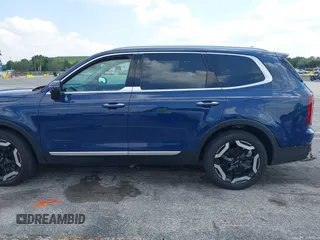 2025 Kia Telluride S with VIN 5XYP64GC0SG581646, listed as a IAAI auction lot 42063284 with 12,561 mi miles and . Bid and sale history available at DreamBid. Image 14.