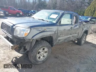 2009 Toyota Tacoma with VIN 5TEUU42N69Z670462, listed as a IAAI auction lot 41908357 with 208,430 mi miles. Bid and sale history available at carsss.com. Image 2.
