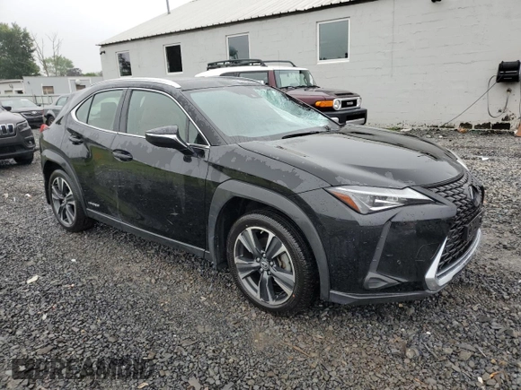 2021 Lexus UX 250h with VIN JTHP9JBH4M2052480, listed as a Copart auction lot 59948845 with 22,033 mi miles and Salvage title. Bid and sale history available at DreamBid. Image 4.