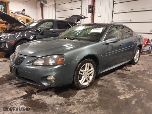 2006 Pontiac Grand Prix GT with VIN 2G2WR554461315118, listed as a IAAI auction lot 41583027 with 243614 miles. Bid and sale history available at carsss.com. Image 17.