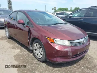 2012 Honda Civic LX z VIN 19XFB2F55CE366082, wystawiony jako IAAI lot #42032694 z przebiegiem 174 511 mil mil oraz . Historia ofert i sprzedaży dostępna na DreamBid. Obrazek 1.
